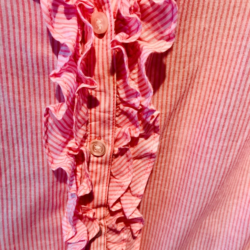 🎁 3/$10 LIGHTWEIGHT RUFFLE BUTTONDOWN - Picture 5 of 7